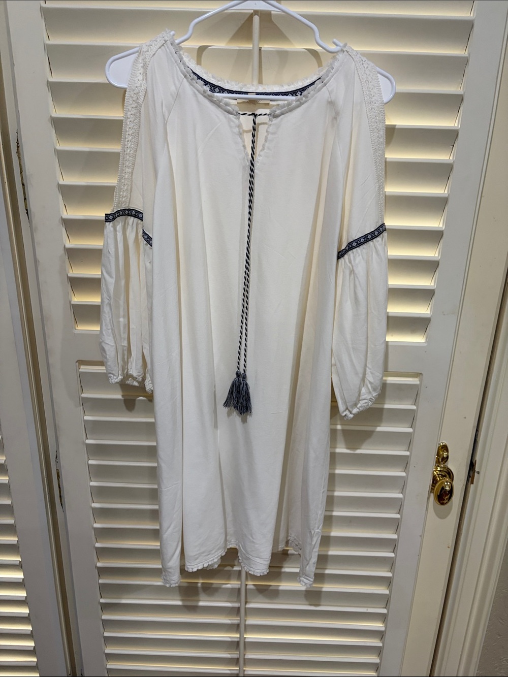 Mystree Women’s Cream Boho Tassel Peasant Dress. Size small